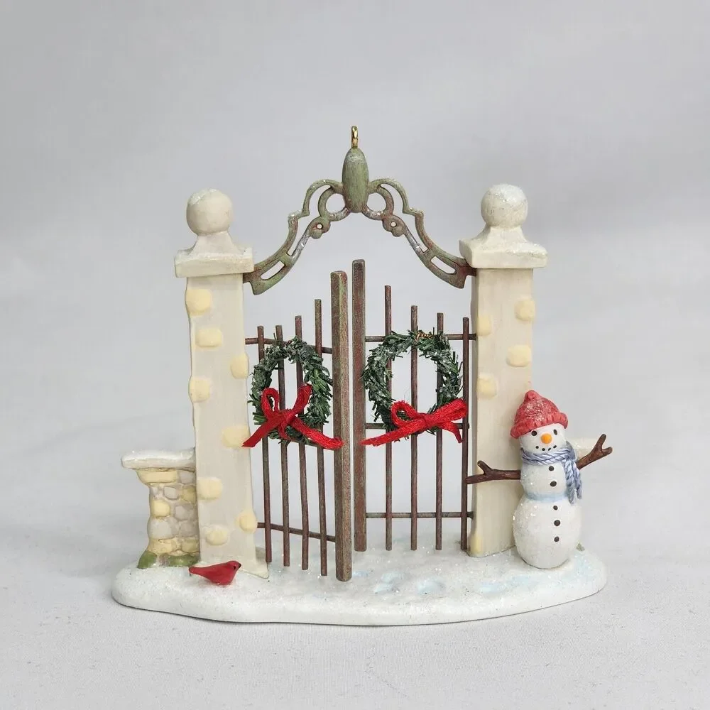 2007 Hallmark Keepsakes The Park Gates Winter Park Christmas Ornament Snowman